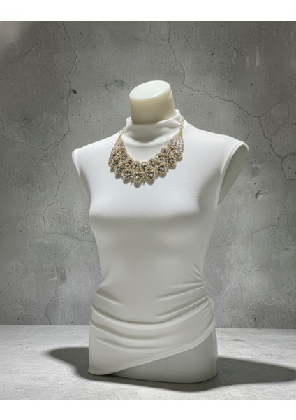 Ekru Kolsuz Boğazlı Asimetrik Kesim Fit Elbise / Bluz