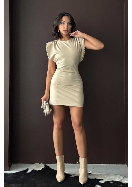 Kadın Vatka Kol Zımba Boncuk Detay Sırtı Açık Tasarım Mini Şık Gece Elbisesi fiyatları