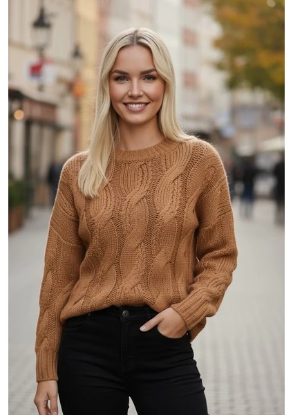Konforlu & Şık Saç Örgü Bisiklet Yaka Kadın Triko Kazak