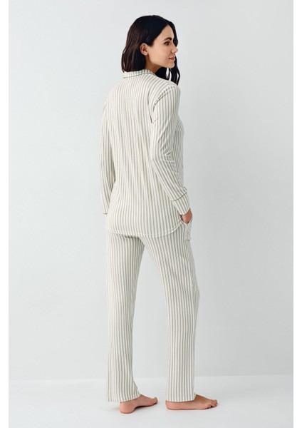 Kadın Yeşil Gömlek Pijama fırsatları