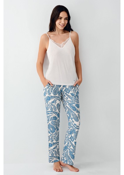 Kadın Beyaz Sabahlık modelleri