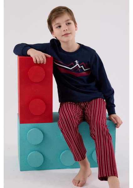 Erkek Çocuk Lacivert Pijama Takımı modelleri