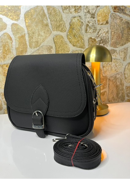 Bayan Çapraz Askılı Omuz Çantası