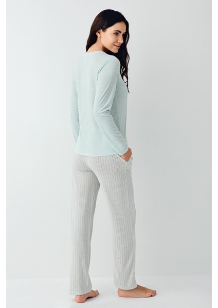 Kadın Yeşil Pijama Takımı fırsatları