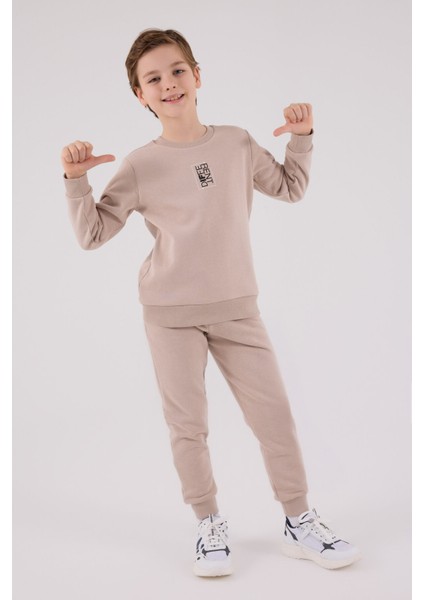 Erkek Çocuk Kahverengi Eşofman Takımı modelleri