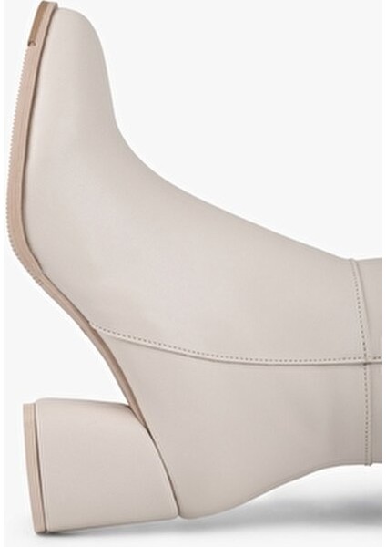 Kadın Kiella Bej Suni Deri Topuklu Çizme Klasik Tasarım 6,5 cm Topuk Yüksekliği