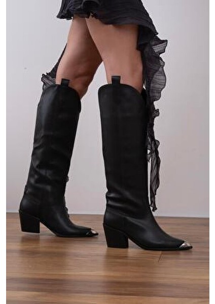 Siyah Kovboy Çizme Metal Uçlu Konforlu Kullanım 51 cm Yükseklik 7,5 cm Topuk