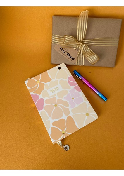 Desenli A5 Çizgili Defter – Sert Kapaklı 96 Yaprak Hediyelik Defter fiyatları