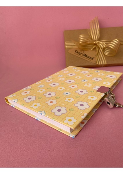 Kilitli Hatıra ve Günlük Defteri – 14X20 Cm, 80 Yaprak (Çeşitli Kapak Desenleri) modelleri