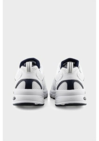 Kadın Spor Ayakkabı Beyaz-Lacivert Tekstil Üst Düz Taban Yapısı ile Rahat Kullanım