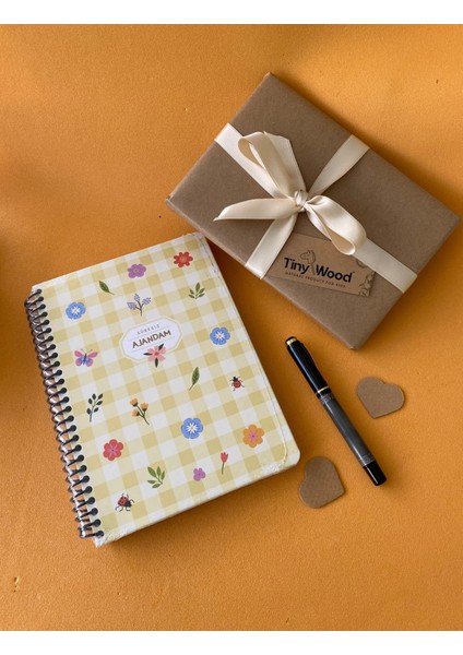 Süresiz Günlük Ajanda | Çilek ve Çiçek Desenli Spiral Planlayıcı Defter