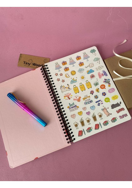 Süresiz Günlük Ajanda | Çilek ve Çiçek Desenli Spiral Planlayıcı Defter fiyatları