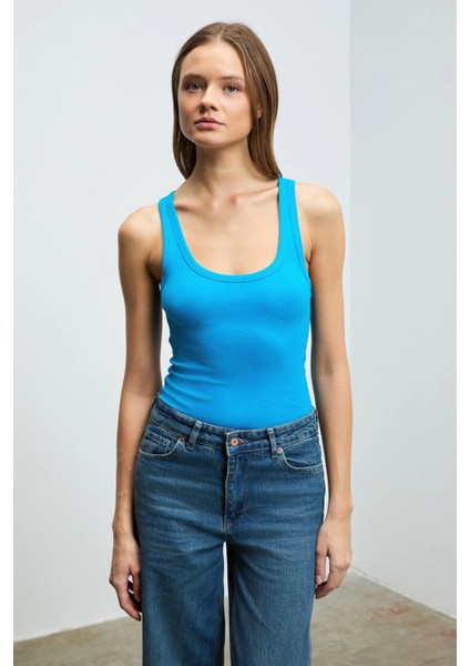 Lıllesol Kadın Fitilli Görünümlü Slim Fit Vücuda Oturan Havuz Yakalı Pamuklu Basic Mavi Atlet