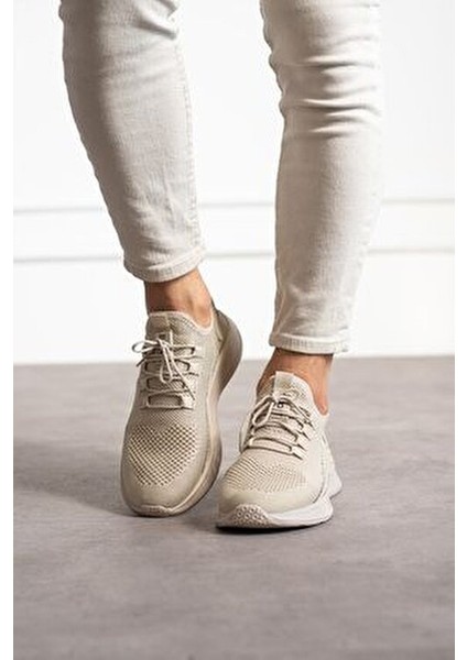 Kadın Sneaker Siyah Beyaz Platform Tabanlı Rahat ve Şık Tasarım