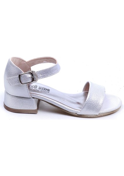Gümüş Kız Çocuk Topuklu Ayakkabı 051.08 fiyatları