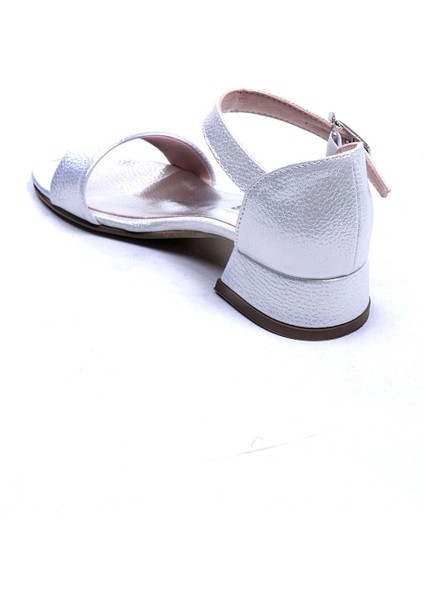 Gümüş Kız Çocuk Topuklu Ayakkabı 051.08 modelleri