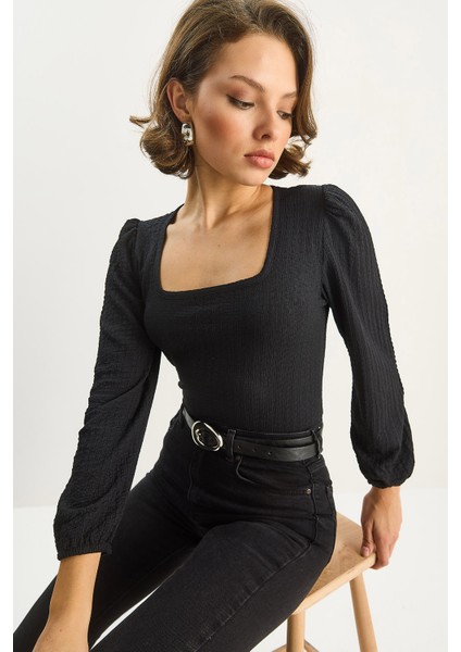 Kadın Kare Yaka Uzun Kollu Gofre Bluz fiyatları