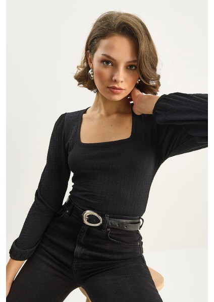 Kadın Kare Yaka Uzun Kollu Gofre Bluz modelleri