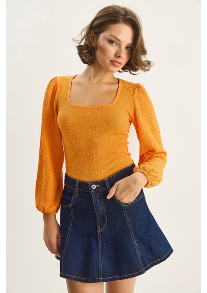 Kadın Kare Yaka Uzun Kollu Gofre Bluz modelleri