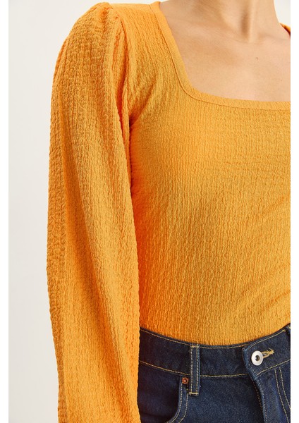 Kadın Kare Yaka Uzun Kollu Gofre Bluz indirimleri