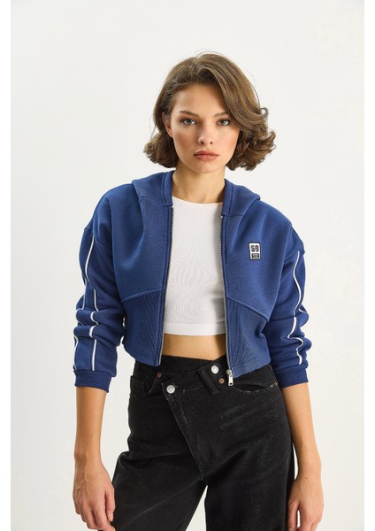 Kadın Kapüşonlu Fermuarlı Korse Detaylı Şardonlu Crop Hırka fiyatları