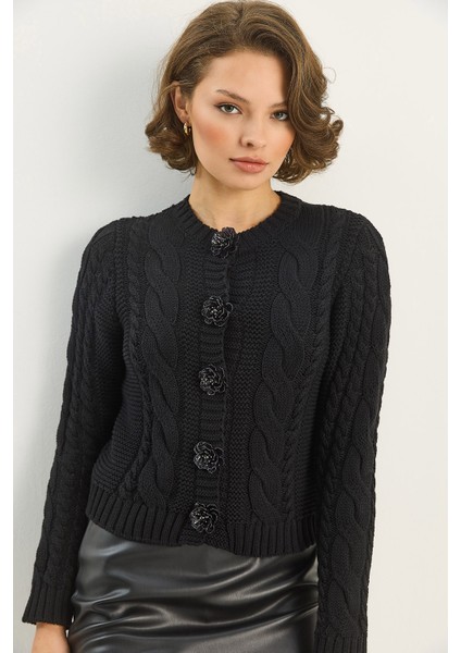 Kadın Bisiklet Yaka Saç Örgü Çiçek Düğme Aksesuarlı Triko Hırka fırsatları