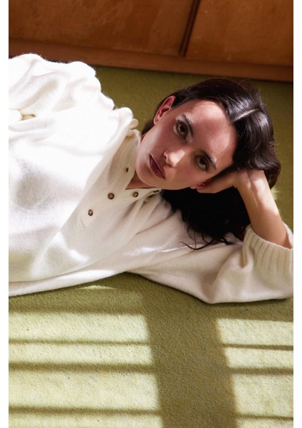 Ekru Rani Polo Yaka Oversize Kazak