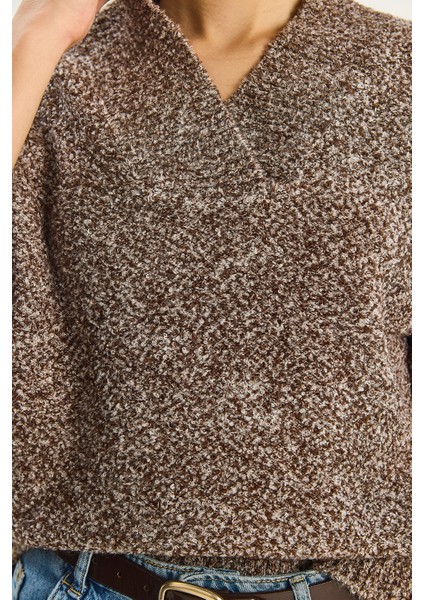 Kadın Özel Dokulu V Yaka Buklet Triko Kazak