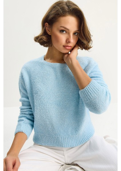 Kadın Kare Yaka Yumuşak Doku Triko Kazak