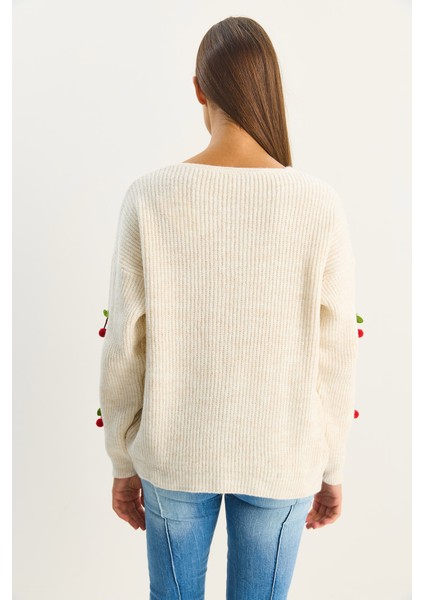 Kadın V Yaka Kiraz Aksesuarlı Triko Hırka