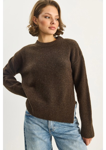 Kadın Bisiklet Yaka Yanları Yırtmaçlı Yün Karışımlı Triko Kazak indirimleri