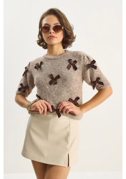 Kadın Bisiklet Yaka Fiyonk Detaylı Kısa Kollu Triko Kazak fırsatları