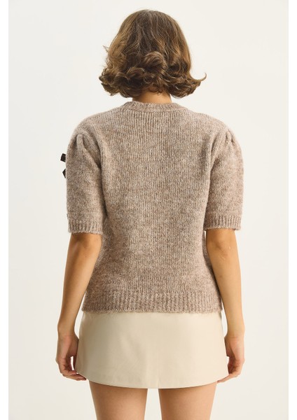 Kadın Bisiklet Yaka Fiyonk Detaylı Kısa Kollu Triko Kazak