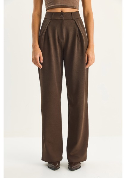 Kadın Yüksek Bel Dökümlü Cep Detaylı Piliseli Pantolon