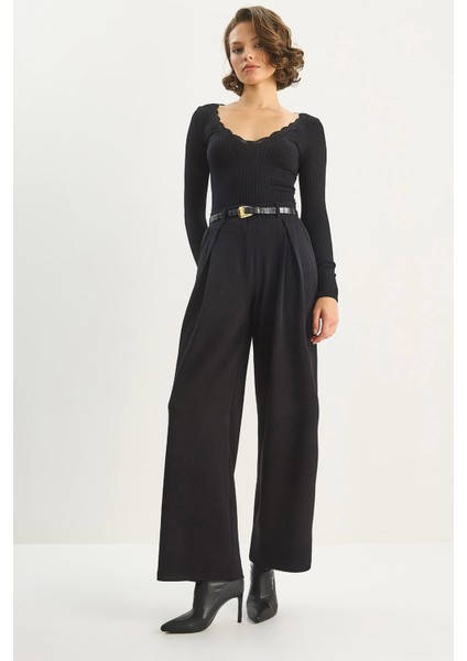 Kadın Yüksek Bel Dökümlü Cep Detaylı Piliseli Pantolon