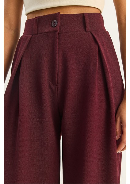 Kadın Yüksek Bel Dökümlü Cep Detaylı Piliseli Pantolon