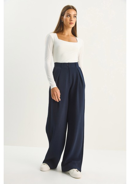 Kadın Yüksek Bel Dökümlü Cep Detaylı Piliseli Pantolon fırsatları