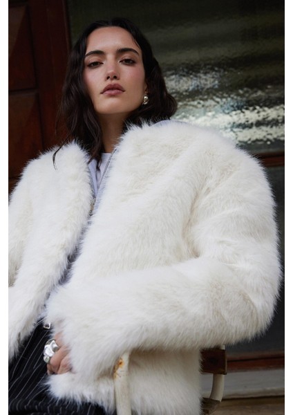 Ekru Lexi Suni Kürk Ceket fiyatları