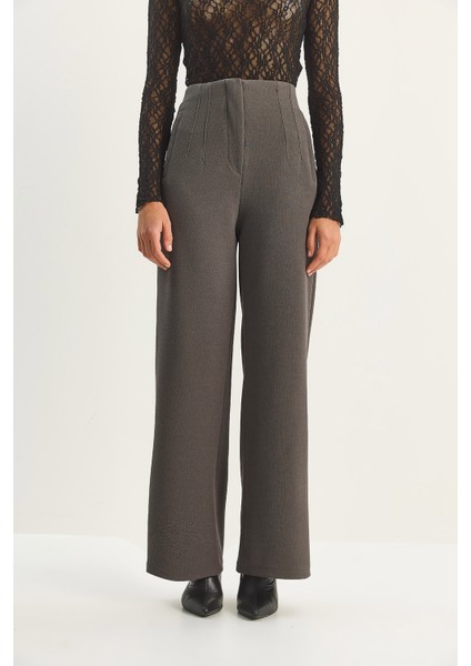 Kadın Yüksek Bel Fileto Detaylı Cepli Bol Paça Pantolon indirimleri