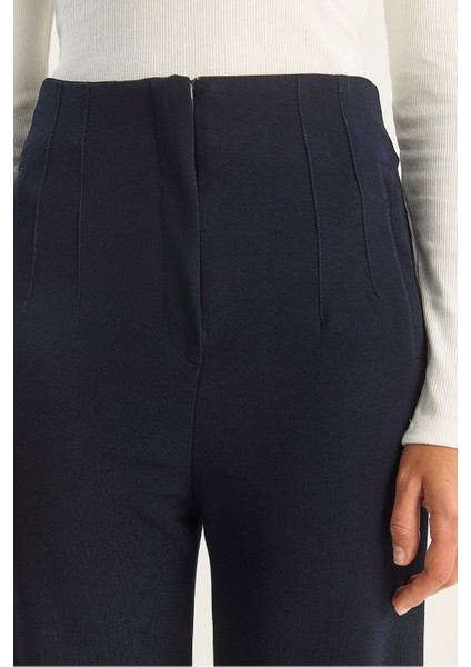 Kadın Yüksek Bel Fileto Detaylı Cepli Bol Paça Pantolon