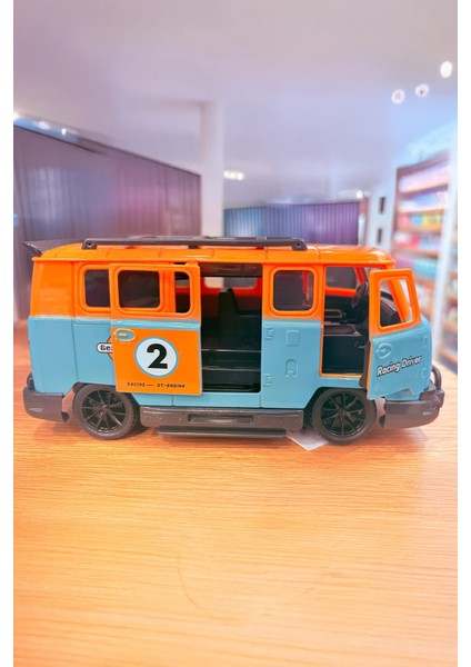 Pilli Işıklı Sesli Sürtmeli Kapıları Açılan Minibüs modelleri