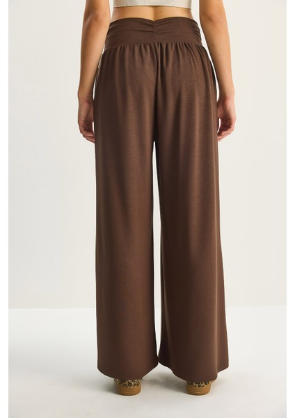 Kadın Asimetrik Bel Detaylı Cepli Rahat Modal Pantolon