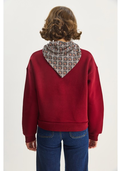 Kadın Fular Detaylı Ceylan Naıkışlı Üç Iplik Şardonlu Oversize Sweatshirt