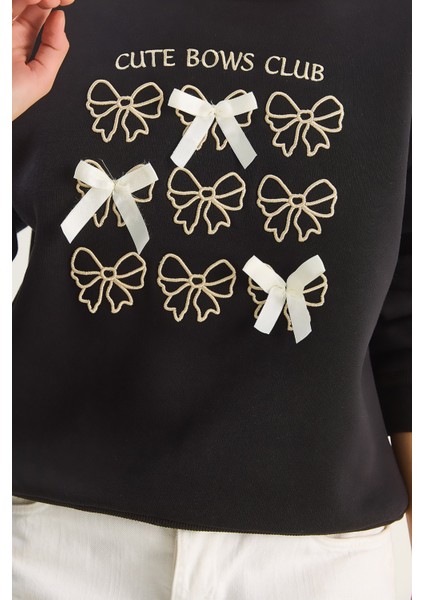 Kadın Fiyonk Nakışlı Kurdele Aksesuarlı Üç Iplik Şardonlu Sweatshirt