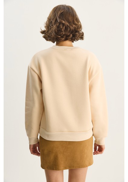 Kadın Fiyonk Nakışlı Kurdele Aksesuarlı Üç Iplik Şardonlu Sweatshirt