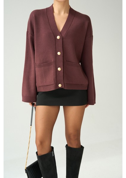 Kadın V Yaka Cep Detaylı Düğmeli Casual Hırka modelleri