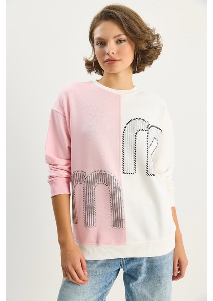 Kadın Bisiklet Yaka Taş Işlemeli Renk Bloklu Oversize Sweatshirt fiyatları