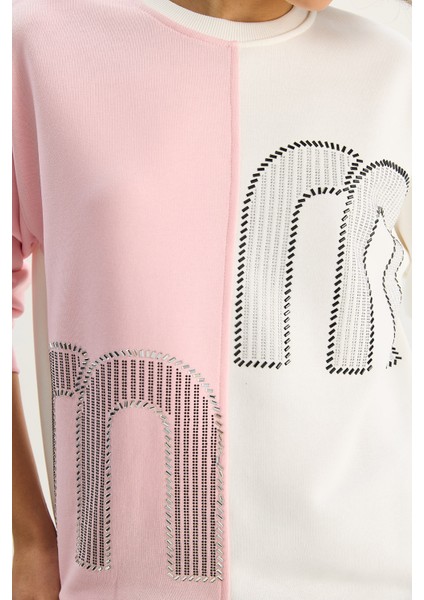 Kadın Bisiklet Yaka Taş Işlemeli Renk Bloklu Oversize Sweatshirt