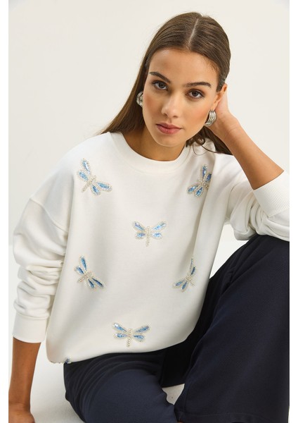 Kadın Bisiklet Yaka Kelebek Taş Işlemeli Relaxed Sweatshirt modelleri
