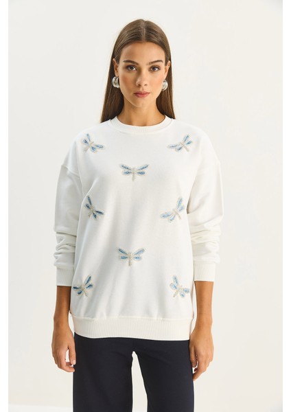 Kadın Bisiklet Yaka Kelebek Taş Işlemeli Relaxed Sweatshirt fırsatları